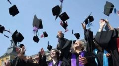 英國留學要考什么