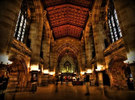 盤點全球最像哈利波特中魔法學校霍格沃茨城堡的16所大學